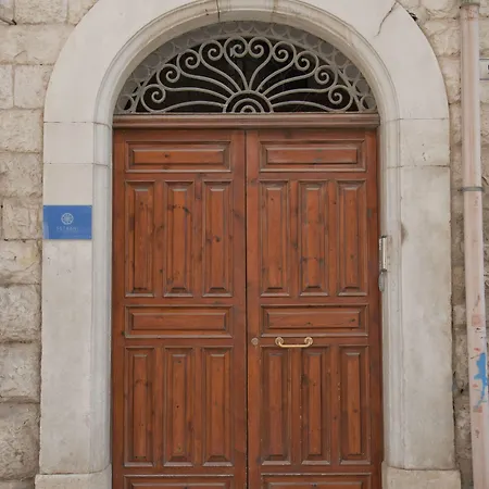 Sotrani Bed and Breakfast