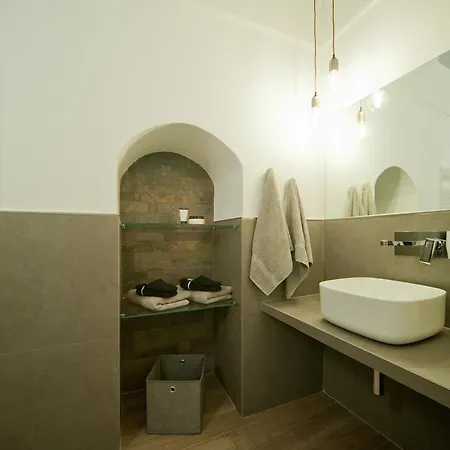 Sotrani Bed & Breakfast 4*
